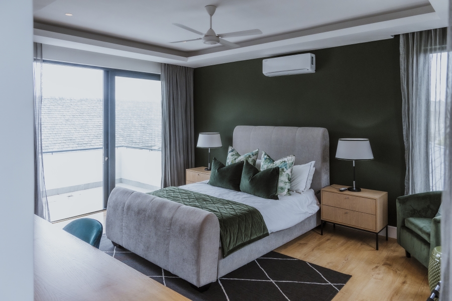 5 Bedroom Property for Sale in Pearl Valley at Val de Vie Western Cape